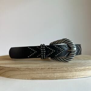 MW Black Genuine Leather Silver Studded Chunky Buckle Belt Size Small NEW